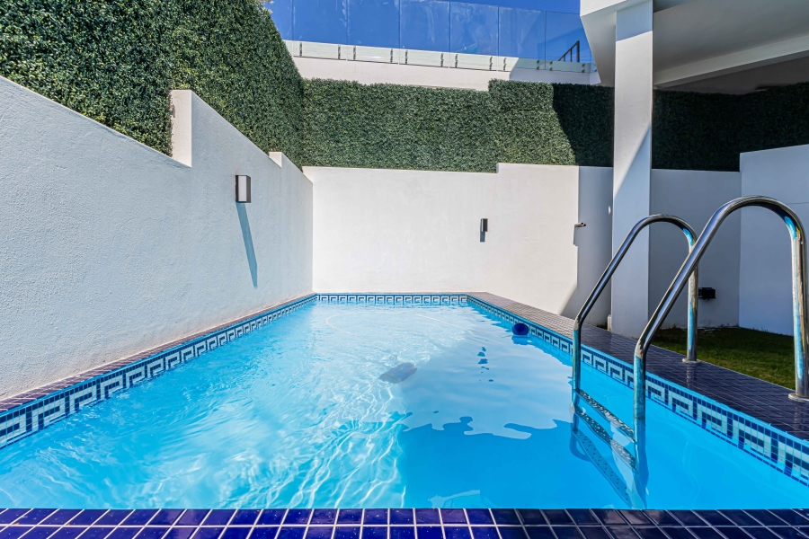 To Let 3 Bedroom Property for Rent in Camps Bay Western Cape